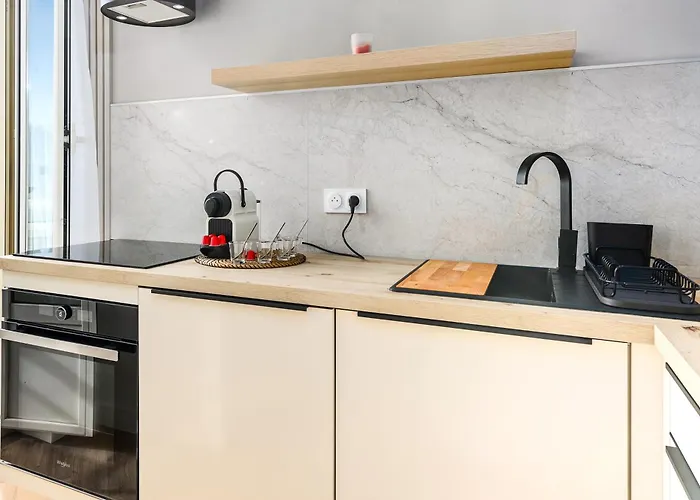 Hypercentre - 5 Mn Monaco - Luxury Flat - Cs *